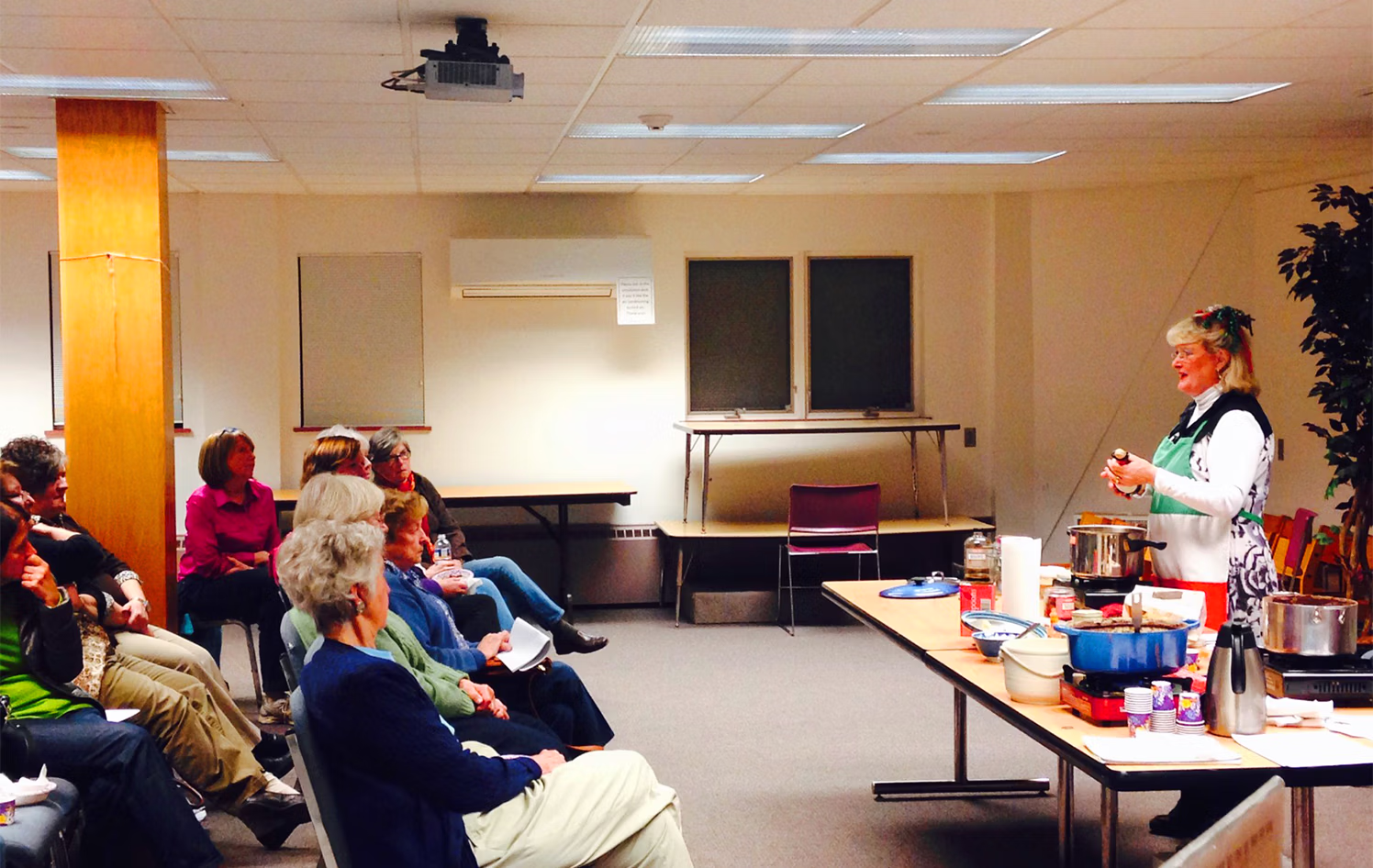 Long Life 120 | Dr Hammond teaching a class on the long life diet